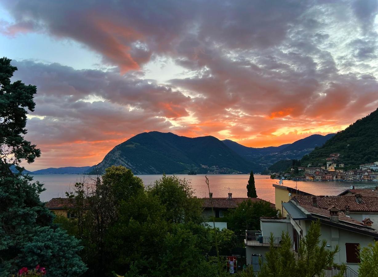 Borgo A Lago スルツァーノ エクステリア 写真